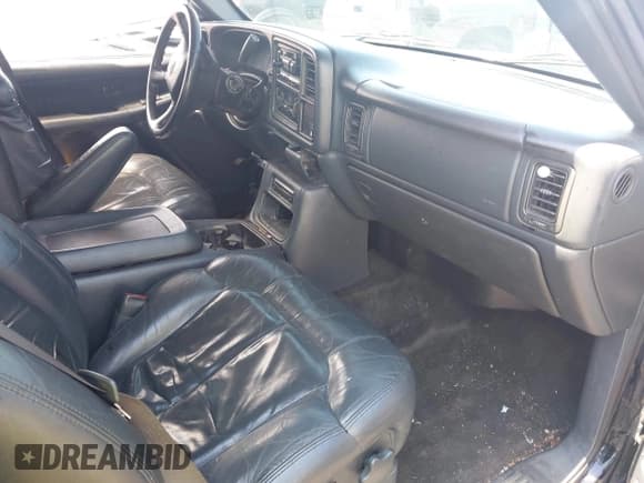 ✅ 1999 Chevrolet Silverado 2500 LS • VIN: 1GCGC29U3XE218776 • Lot: 42138051. Listed on IAAI with 173,626 mi. Free auction sales archive from the USA and detailed vehicle history report at DreamBid. Image 5.