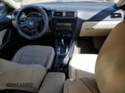 ✅ 2011 Volkswagen Jetta SE • VIN: 3VWDX7AJ0BM349184 • Lot: 49709535. Listed on Copart with 231,832 mi. Free auction sales archive from the USA and detailed vehicle history report at DreamBid. Image 8.