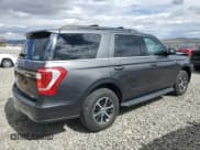 ✅ 2018 Ford Expedition XLT • VIN: 1FMJU1JT8JEA28961 • Lot: 84465225. Wystawiony na Copart z przebiegiem 100 403 mil. Bezpłatny archiwum sprzedaży aukcyjnych z USA i szczegółowy raport historii pojazdu na DreamBid. Zdjęcie 3.