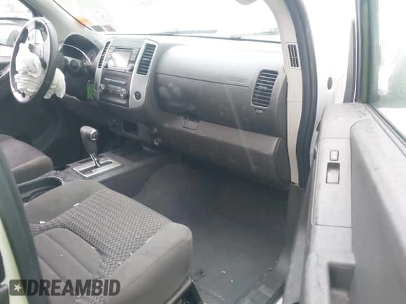 ✅ 2018 Nissan Frontier Pro-4X • VIN: 1N6AD0CW5JN772164 • Lot: 43585004. Listed on IAAI with 161,711 mi. Free auction sales archive from the USA and detailed vehicle history report at DreamBid. Image 5.