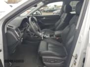 ✅ 2024 Audi Q5 S line Prestige • VIN: WA1FAAFY8R2033527 • Lot: 90550155. Wystawiony na Copart z przebiegiem 16 300 mil. Bezpłatny archiwum sprzedaży aukcyjnych z USA i szczegółowy raport historii pojazdu na DreamBid. Zdjęcie 7.