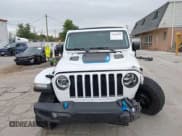 ✅ 2022 Jeep Wrangler Unlimited Rubicon • VIN: 1C4JJXR69NW260757 • Lot: 43445968. Listed on IAAI with 43,006 mi. Free auction sales archive from the USA and detailed vehicle history report at DreamBid. Image 13.