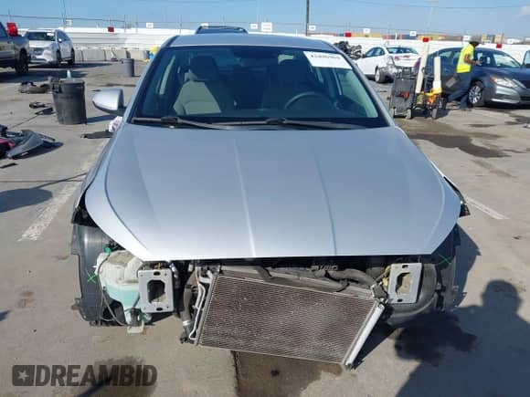 2019 Hyundai Elantra SE с VIN KMHD74LF4KU832162, выставлен на аукционе IAAI как лот 43496964 с пробегом 134 048 миль миль и . История ставок и продаж доступна на DreamBid. Изображение 13.