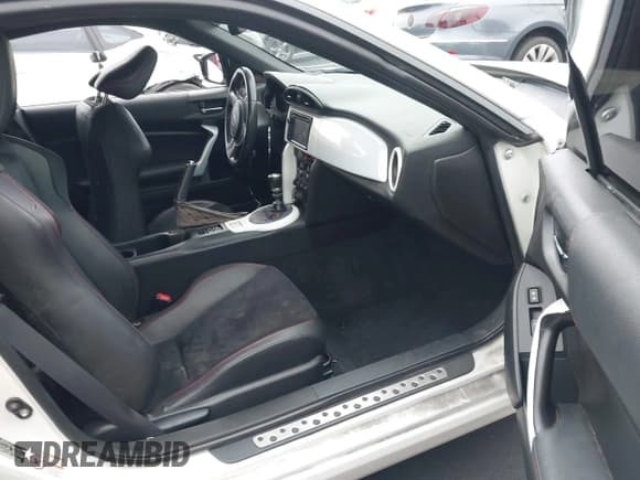 ✅ 2013 Subaru BRZ Limited • VIN: JF1ZCAC19D1612390 • Lot: 42913244. Listed on IAAI with 126,596 mi. Free auction sales archive from the USA and detailed vehicle history report at DreamBid. Image 5.