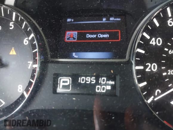 ✅ 2015 Nissan Pathfinder S • VIN: 5N1AR2MN0FC621947 • Lot: 42370234. Listed on IAAI with 109,510 mi. Free auction sales archive from the USA and detailed vehicle history report at DreamBid. Image 16.