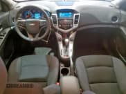 ✅ 2016 Chevrolet Cruze LT • VIN: 1G1PE5SB3G7151629 • Лот: 81470515. Опубликован ранее на Copart с пробегом 95 441 миль. Бесплатный доступ к архиву аукционных продаж из США и подробный отчёт об истории автомобиля на DreamBid. Изображение 8.