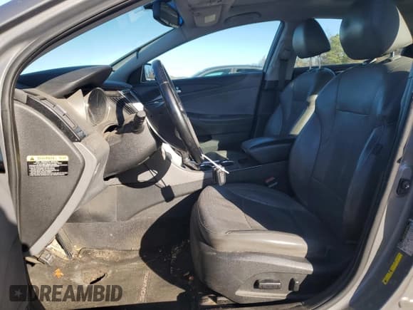 ✅ 2014 Hyundai Sonata SE • VIN: 5NPEC4AC8EH812265 • Lot: 91637795. Wystawiony na Copart z przebiegiem 177 462 mil. Bezpłatny archiwum sprzedaży aukcyjnych z USA i szczegółowy raport historii pojazdu na DreamBid. Zdjęcie 7.