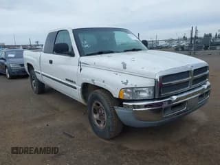 ✅ 1998 Dodge 1500 • VIN: 3B7HC12Y8WM281764 • Lot: 41726124. Wystawiony na IAAI z przebiegiem 130 797 mil. Bezpłatny archiwum sprzedaży aukcyjnych z USA i szczegółowy raport historii pojazdu na DreamBid. Zdjęcie 1.