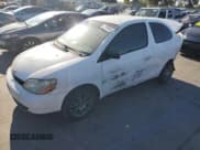 ✅ 2000 Toyota ECHO • VIN: JTDAT1234Y0081332 • Lot: 71708945. Wystawiony na Copart z przebiegiem 214 693 mil. Bezpłatny archiwum sprzedaży aukcyjnych z USA i szczegółowy raport historii pojazdu na DreamBid. Zdjęcie 1.