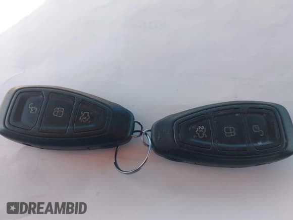 ✅ 2015 Ford Focus ST • VIN: 1FADP3L92FL331197 • Лот: 43365593. Опубликован ранее на IAAI с пробегом 210 690 миль. Бесплатный доступ к архиву аукционных продаж из США и подробный отчёт об истории автомобиля на DreamBid. Изображение 11.