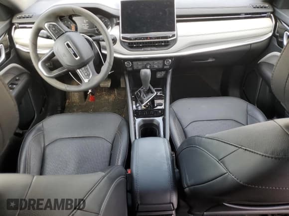 ✅ 2023 Jeep Compass (RED) Edition • VIN: 3C4NJDCN9PT558315 • Lot: 48219915. Wystawiony na Copart z przebiegiem 7 183 mil. Bezpłatny archiwum sprzedaży aukcyjnych z USA i szczegółowy raport historii pojazdu na DreamBid. Zdjęcie 8.