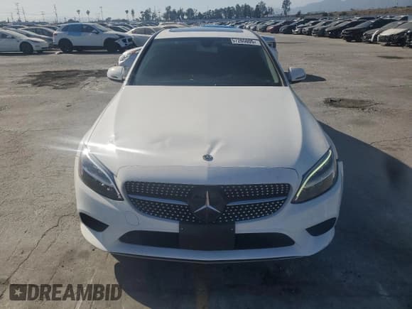✅ 2020 Mercedes-Benz C 300 • VIN: 55SWF8DBXLU329635 • Lot: 57265005. Listed on Copart with 51,439 mi. Free auction sales archive from the USA and detailed vehicle history report at DreamBid. Image 5.