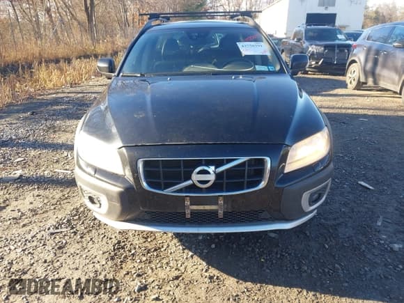 ✅ 2012 Volvo XC70 3.2L • VIN: YV4940BZ3C1128638 • Lot: 43750391. Listed on IAAI with 235,485 mi. Free auction sales archive from the USA and detailed vehicle history report at DreamBid. Image 12.