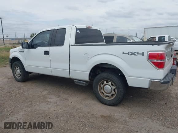 ✅ 2011 Ford F-150 XL • VIN: 1FTEX1EM6BKD47410 • Lot: 41575535. Listed on IAAI with 372,634 mi. Free auction sales archive from the USA and detailed vehicle history report at DreamBid. Image 13.