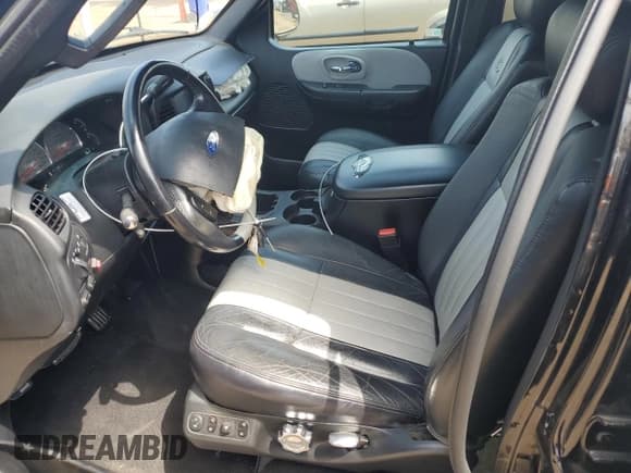 ✅ 2003 Ford F-150 Harley-Davidson • VIN: 1FTRW07373KD66326 • Lot: 59382485. Listed on Copart with 84,079 mi. Free auction sales archive from the USA and detailed vehicle history report at DreamBid. Image 7.