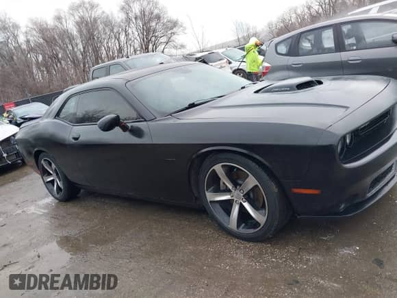 2015 Dodge Challenger R/T Plus with VIN 2C3CDZBT9FH864714, listed as a IAAI auction lot 41198768 with 101,534 mi miles and . Bid and sale history available at DreamBid. Image 13.