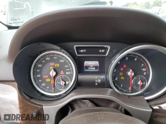 ✅ 2019 Mercedes-Benz GLE 400 • VIN: 4JGDA5GB6KB206008 • Lot: 89430505. Listed on Copart with 77,958 mi. Free auction sales archive from the USA and detailed vehicle history report at DreamBid. Image 9.