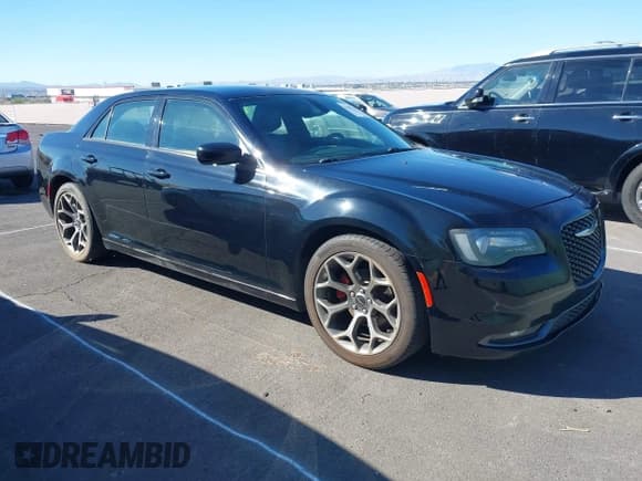 ✅ 2016 Chrysler 300 S • VIN: 2C3CCABG5GH352294 • Lot: 43487546. Listed on IAAI with 177,826 mi. Free auction sales archive from the USA and detailed vehicle history report at DreamBid. Image 1.