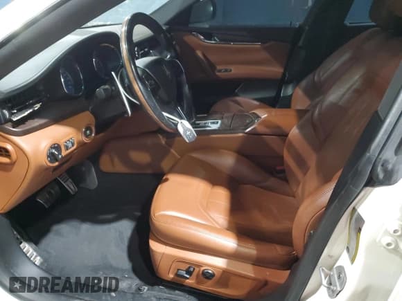 ✅ 2016 Maserati Quattroporte S Q4 • VIN: ZAM56RRA7G1186026 • Lot: 41657065. Listed on Copart with 113,185 mi. Free auction sales archive from the USA and detailed vehicle history report at DreamBid. Image 7.