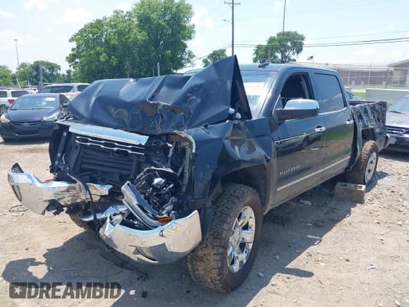 ✅ 2018 Chevrolet Silverado 1500 LTZ • VIN: 3GCUKSEC2JG385701 • Lot: 42591040. Wystawiony na IAAI z przebiegiem 138 760 mil. Bezpłatny archiwum sprzedaży aukcyjnych z USA i szczegółowy raport historii pojazdu na DreamBid. Zdjęcie 6.