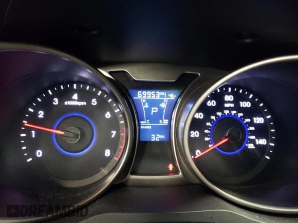 ✅ 2016 Hyundai Veloster • VIN: KMHTC6AD4GU253295 • Lot: 86543314. Wystawiony na Copart z przebiegiem 69 953 mil. Bezpłatny archiwum sprzedaży aukcyjnych z USA i szczegółowy raport historii pojazdu na DreamBid. Zdjęcie 9.