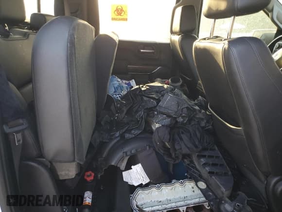 ✅ 2019 Chevrolet Silverado 1500 RST • VIN: 3GCUYEED2KG184276 • Lot: 73765254. Wystawiony na Copart z przebiegiem 123 067 mil. Bezpłatny archiwum sprzedaży aukcyjnych z USA i szczegółowy raport historii pojazdu na DreamBid. Zdjęcie 10.