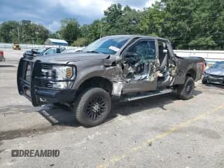 ✅ 2019 Ford F-250 XL • VIN: 1FT7W2BT7KEG72952 • Lot: 69014915. Listed on Copart with 121,863 mi. Free auction sales archive from the USA and detailed vehicle history report at DreamBid. Image 1.