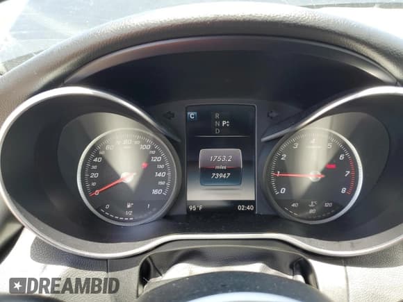 ✅ 2016 Mercedes-Benz C 300 Luxury • VIN: WDDWF4KB0GR137921 • Lot: 60397965. Wystawiony na Copart z przebiegiem 73 947 mil. Bezpłatny archiwum sprzedaży aukcyjnych z USA i szczegółowy raport historii pojazdu na DreamBid. Zdjęcie 9.