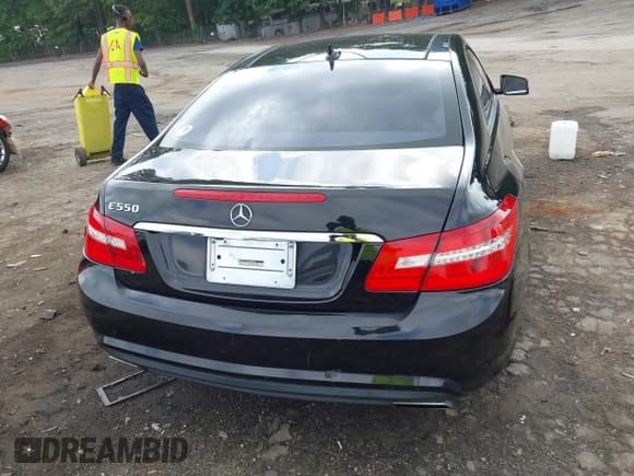 ✅ 2010 Mercedes-Benz E 550 • VIN: WDDKJ7CBXAF042000 • Lot: 42279853. Wystawiony na IAAI z przebiegiem 162 403 mil. Bezpłatny archiwum sprzedaży aukcyjnych z USA i szczegółowy raport historii pojazdu na DreamBid. Zdjęcie 16.