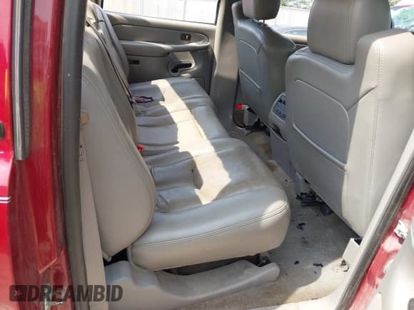 ✅ 2005 Chevrolet Silverado 2500HD LS • VIN: 1GCHK23245F897222 • Lot: 42411761. Listed on IAAI with 222,766 mi. Free auction sales archive from the USA and detailed vehicle history report at DreamBid. Image 8.