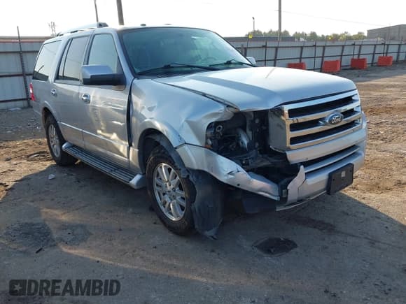 ✅ 2013 Ford Expedition Limited • VIN: 1FMJU1K58DEF31801 • Lot: 43536973. Listed on IAAI with 142,287 mi. Free auction sales archive from the USA and detailed vehicle history report at DreamBid. Image 1.