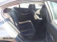 ✅ 2023 BMW 3 Series 330i xDrive • VIN: 3MW89FF02P8D32537 • Lot: 43335072. Listed on IAAI with 26,188 mi. Free auction sales archive from the USA and detailed vehicle history report at DreamBid. Image 8.