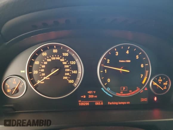 ✅ 2017 BMW X5 xDrive50i • VIN: 5UXKR6C33H0J85176 • Lot: 91139405. Listed on Copart with 109,296 mi. Free auction sales archive from the USA and detailed vehicle history report at DreamBid. Image 9.