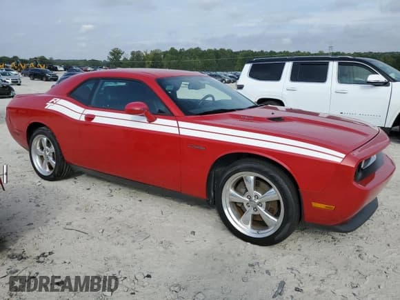 ✅ 2011 Dodge Challenger R/T • VIN: 2B3CJ5DT8BH501830 • Lot: 72588244. Wystawiony na Copart z przebiegiem 180 868 mil. Bezpłatny archiwum sprzedaży aukcyjnych z USA i szczegółowy raport historii pojazdu na DreamBid. Zdjęcie 4.