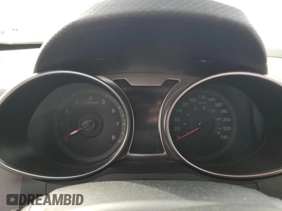 ✅ 2012 Hyundai Veloster w/Gray Int • VIN: KMHTC6AD5CU057828 • Lot: 48669885. Wystawiony na Copart z przebiegiem Nie podano. Bezpłatny archiwum sprzedaży aukcyjnych z USA i szczegółowy raport historii pojazdu na DreamBid. Zdjęcie 9.