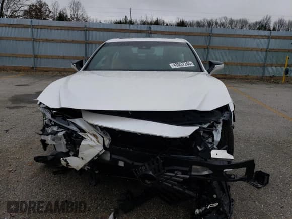 ✅ 2024 Lexus ES 250 • VIN: 58AD11D17RU013328 • Лот: 43037245. Опубликован ранее на Copart с пробегом 9 906 миль. Бесплатный доступ к архиву аукционных продаж из США и подробный отчёт об истории автомобиля на DreamBid. Изображение 5.