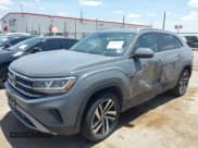 ✅ 2021 Volkswagen Atlas SE • VIN: 1V2JC2CA2MC202157 • Lot: 42362571. Wystawiony na IAAI z przebiegiem 55 701 mil. Bezpłatny archiwum sprzedaży aukcyjnych z USA i szczegółowy raport historii pojazdu na DreamBid. Zdjęcie 2.