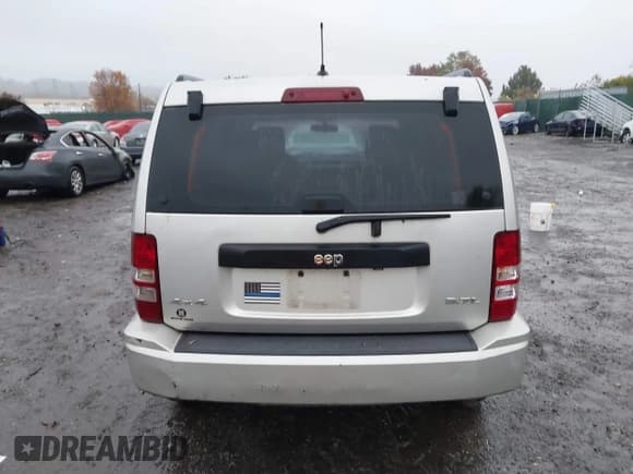 ✅ 2008 Jeep Liberty Sport • VIN: 1J8GN28K98W282058 • Lot: 43559942. Listed on IAAI with 168,429 mi. Free auction sales archive from the USA and detailed vehicle history report at DreamBid. Image 16.