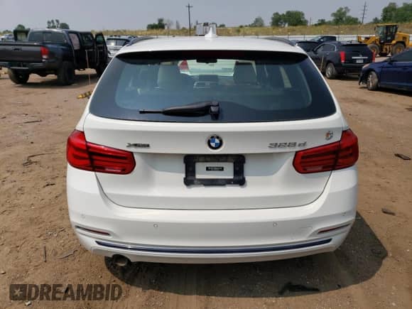 2018 BMW 3 Series 328d xDrive с VIN WBA8J1C53JA018885, выставлен на аукционе Copart как лот 64187624 с пробегом 84 392 миль миль и Списание • Salvage title. История ставок и продаж доступна на DreamBid. Изображение 6.