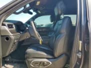 ✅ 2022 Jeep Wagoneer Series I • VIN: 1C4SJUAT8NS181432 • Lot: 69274015. Listed on Copart with 78,139 mi. Free auction sales archive from the USA and detailed vehicle history report at DreamBid. Image 7.