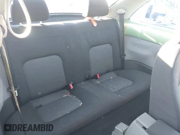 ✅ 2005 Volkswagen Beetle GLS • VIN: 3VWCR31C15M403886 • Lot: 41567715. Listed on IAAI with 168,346 mi. Free auction sales archive from the USA and detailed vehicle history report at DreamBid. Image 8.