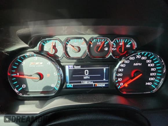 ✅ 2016 Chevrolet Tahoe LT • VIN: 1GNSKBKC4GR448275 • Lot: 89577145. Wystawiony na Copart z przebiegiem 116 614 mil. Bezpłatny archiwum sprzedaży aukcyjnych z USA i szczegółowy raport historii pojazdu na DreamBid. Zdjęcie 9.