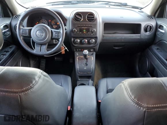 ✅ 2016 Jeep Patriot Sport SE • VIN: 1C4NJRBB8GD658397 • Lot: 87218005. Listed on Copart with 72,873 mi. Free auction sales archive from the USA and detailed vehicle history report at DreamBid. Image 8.