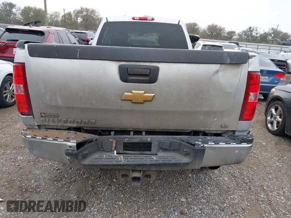 ✅ 2013 Chevrolet Silverado 2500HD Work Truck • VIN: 1GC1CVCG6DF123399 • Лот: 43848566. Опубликован ранее на IAAI с пробегом 397 490 миль. Бесплатный доступ к архиву аукционных продаж из США и подробный отчёт об истории автомобиля на DreamBid. Изображение 6.