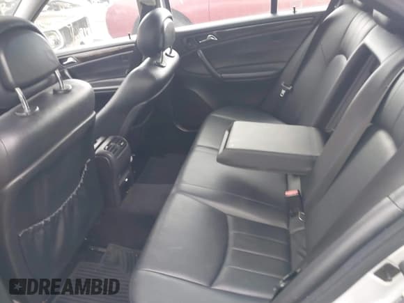 ✅ 2005 Mercedes-Benz C 240 • VIN: WDBRF81J85F562954 • Lot: 42218797. Listed on IAAI with Not provided. Free auction sales archive from the USA and detailed vehicle history report at DreamBid. Image 8.