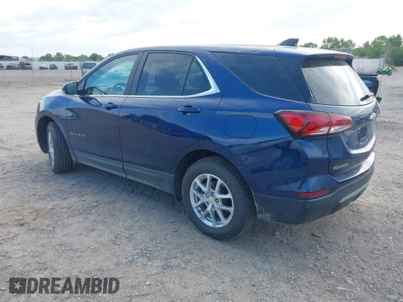 ✅ 2023 Chevrolet Equinox LT • VIN: 3GNAXUEG3PL205040 • Lot: 43047501. Listed on IAAI with 28,249 mi. Free auction sales archive from the USA and detailed vehicle history report at DreamBid. Image 3.