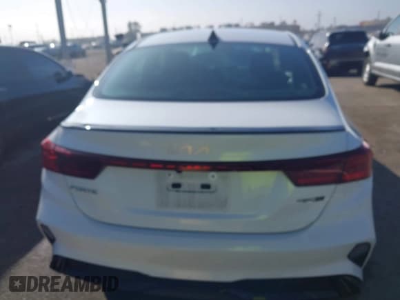 ✅ 2024 Kia Forte GT-Line • VIN: 3KPF54AD1RE740679 • Lot: 43605365. Listed on IAAI with 13,298 mi. Free auction sales archive from the USA and detailed vehicle history report at DreamBid. Image 17.