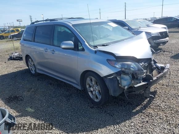 ✅ 2012 Toyota Sienna SE • VIN: 5TDXK3DC7CS258273 • Lot: 42444615. Listed on IAAI with Not provided. Free auction sales archive from the USA and detailed vehicle history report at DreamBid. Image 1.