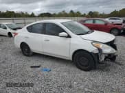 ✅ 2018 Nissan Versa SV • VIN: 3N1CN7APXJK402544 • Lot: 85487995. Wystawiony na Copart z przebiegiem 191 715 mil. Bezpłatny archiwum sprzedaży aukcyjnych z USA i szczegółowy raport historii pojazdu na DreamBid. Zdjęcie 4.