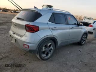 ✅ 2021 Hyundai Venue SEL • VIN: KMHRC8A30MU071456 • Lot: 82291174. Listed on Copart with 93,694 mi. Free auction sales archive from the USA and detailed vehicle history report at DreamBid. Image 3.